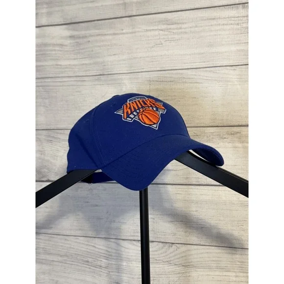 Men's New Era Blue New York Knicks Official Team Color 9FORTY Adjustable Hat - Picture 6 of 6